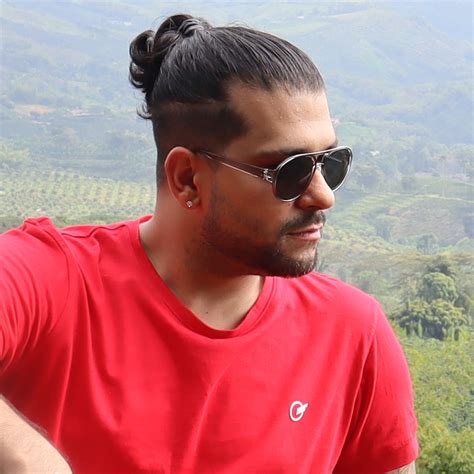 S Profile Porn Vids Pics More ManyVids ManyVids