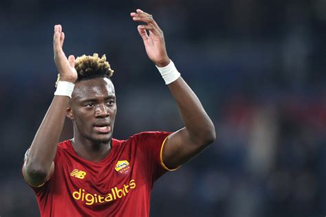 Roma Lazio Abraham Segna Il Gol Pi Veloce Dei Giallorossi In Un Derby