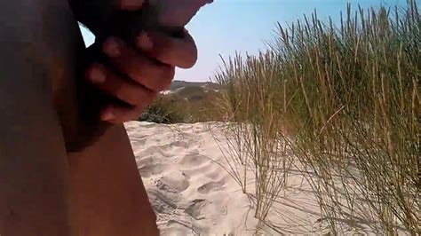 Branlette Dans Les Dunes Free Gay Porn C XHamster