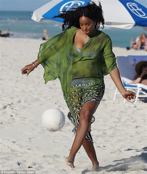 Kelly Rowland Covers Up Fantastic Bikini Body To Enjoy Kickaround On