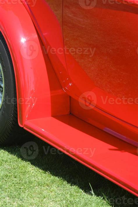 Red Vintage Car 16292341 Stock Photo at Vecteezy