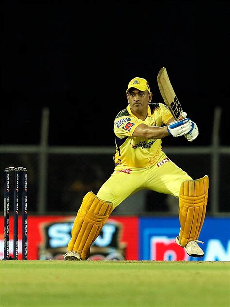 Most Boundaries Hit In 20th Over In Ipl Ms Dhoni Holds A Big Record