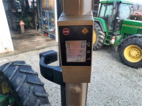 John Deere 8100