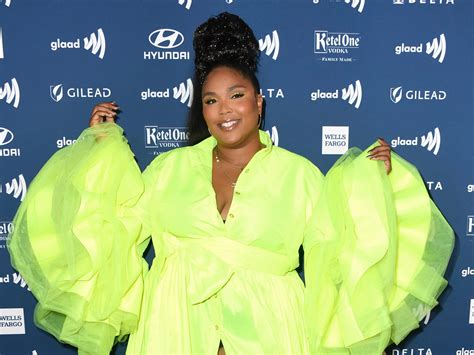 Lizzo Reveals ‘nothing Changed About Her Anxiety And Depression When