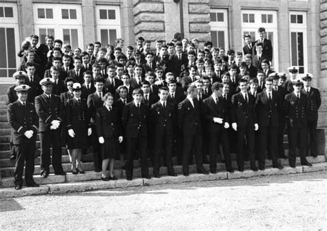 Photo de classe Toutes les terminales photo officielle de 1987 Lycée