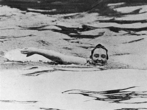 Annette Kellerman Disabled Tot To Sex Symbol Perfect Woman The Chronicle