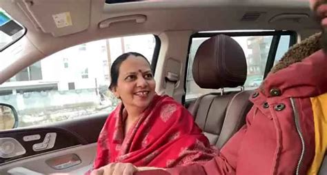 Big Boss OTT Winner Elvish Yadav pranks his mother with "bouncing" Mercedes Maybach GLS 600 [Video]