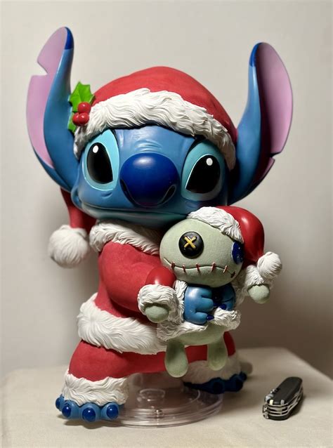 Santa Stitch Christmas Statue Disney Showcase Dvdcheck Wissen