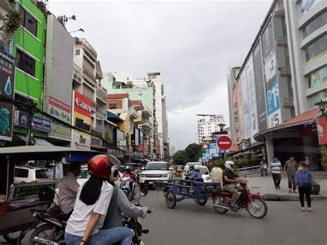 The Hidden Beauty of Phnom Penh – BADASS FEMALE TRAVELERS