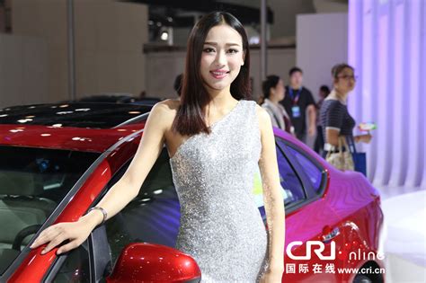 Modelos en bikini brillan en Beijing Auto Show Spanish china org cn 中国最权威的西班牙语新闻网站