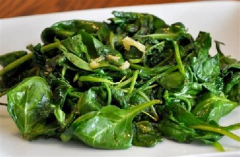 Garlic Spinach Recipe by Shalina - CookEatShare