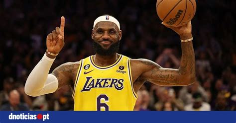 Lebron Curry E Durant Na Equipa Norte Americana De Basquetebol Para Os