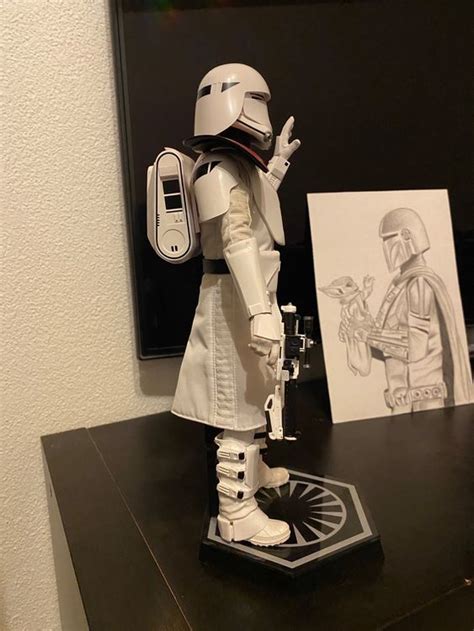 Hot Toys MMS 322 Star Wars First Order Snowtrooper Officer Neu gemäss Beschreibung in Buchs