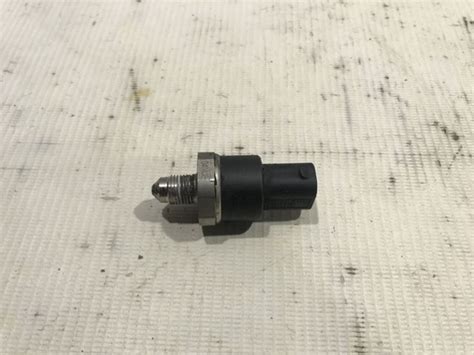 A0035420518 Mercedes датчик давления тормозной жидкости