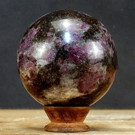 Amazing Spinel Crystals Sphere Ct Catawiki