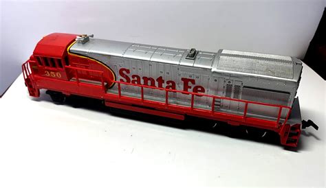 2 Vtg Ho Scale Engines Ahm 1776 Seaboard Coast Line And Bachmann Santa