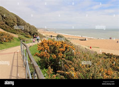 Highcliffe Beach Near Christchurch Dorset England Uk Stock Photo Alamy