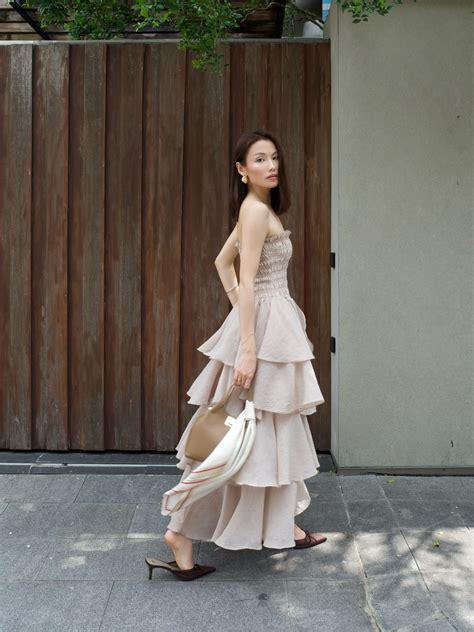 ĐẦM TẦNG SMOCKING SWAY DRESS - C'MEE