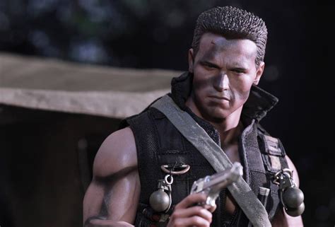 Hot Toys Anuncia Action Figure De Comando Para Matar Jovem Nerd