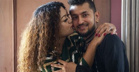 Casal Gay Nepal S O Primeiro A Registrar Oficialmente Casamento Entre