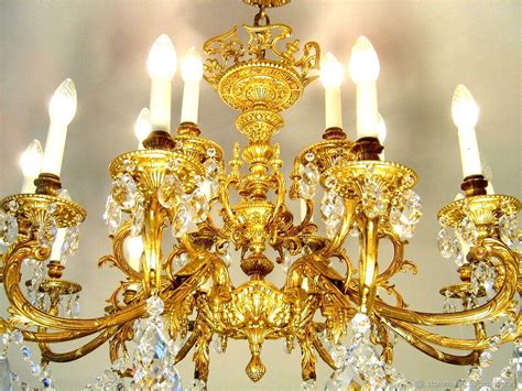 Старинные люстры - 46 фото