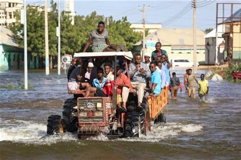 Inondations En Somalie Lonu Demande L Vacuation Durgence De