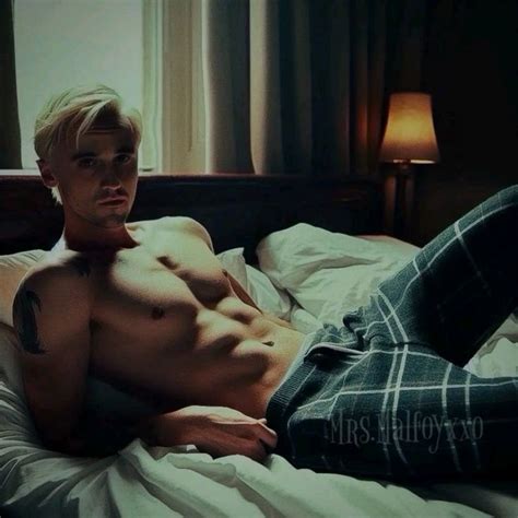 Pin By Hannah Ashton On Men In Draco Malfoy Hot Draco Malfoy Fanart Draco Malfoy