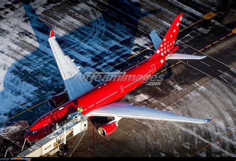 Airbus A330 223 Large Preview AirTeamImages