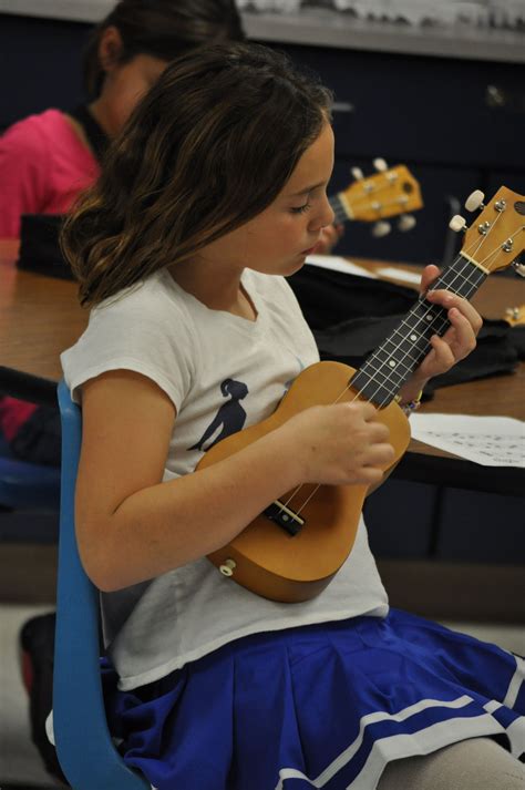 Ukulele Club A Hit With Cove Students Education