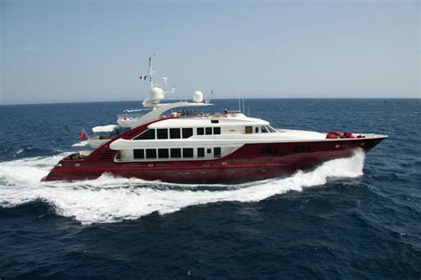 Yacht ELLIX TOO, ISA | CHARTERWORLD Luxury Superyacht Charters