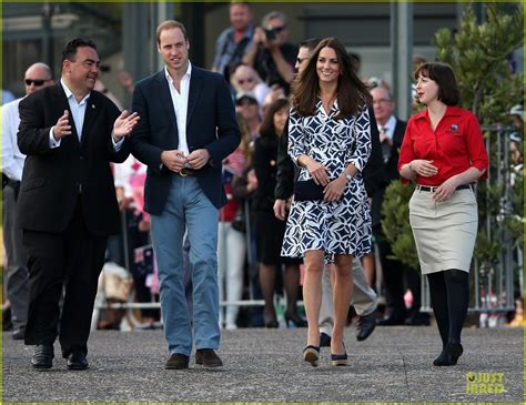 Kate Middleton & Prince William Help Plant a Tree in Australia!: Photo ...