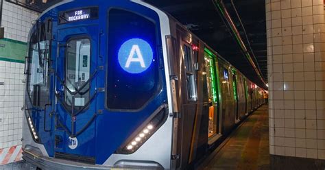 New Yorks Mta Set To Order Hundreds Of New Subway Cars Crains New