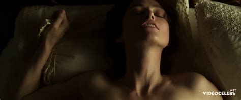 Eleanor Tomlinson Nude Keira Knightley Sexy Colette 2018