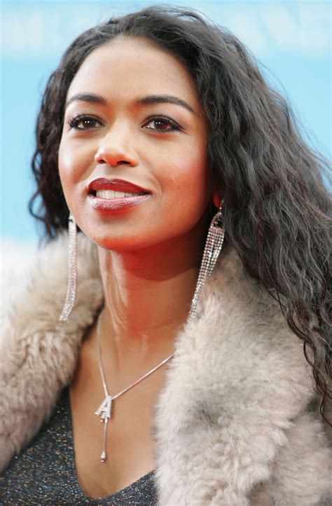 Famous Female Talk Show Hosts | List of Top Female Talk Show Hosts