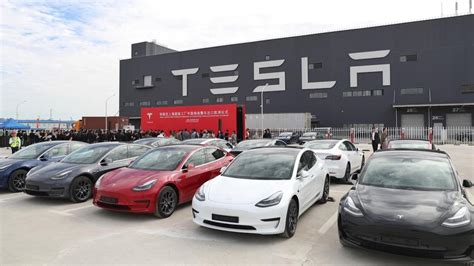 Azioni Tesla Cosa Fare In Borsa Dopo Taglio Target Di Deutsche Bank