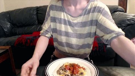 Eat A Burrito And Show My Belly AVI Hot Redhead Squirting Milf Clips4sale