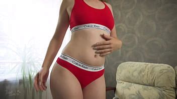 Pequena Mostrando Su Cuerpo Sexy En La Camara XVIDEOS