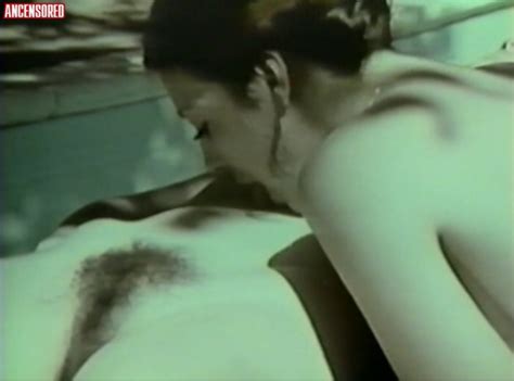 Naked Jill Sweete In Hot Pistols