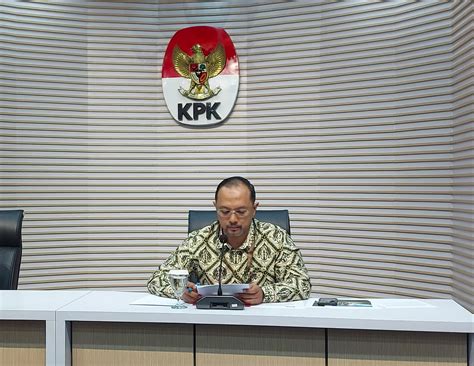 KPK Cegah 4 Orang Bepergian Ke Luar Negeri Selama 6 Bulan Dalam Kasus