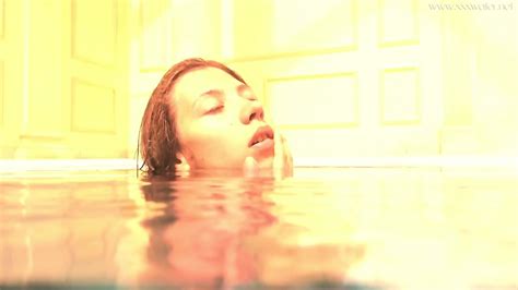 Russian Tiny Pornstar Irina Russaka Swimming Nude