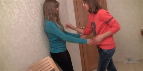 Glamorous Brunette Babe Gets Oral Sex Tnaflix