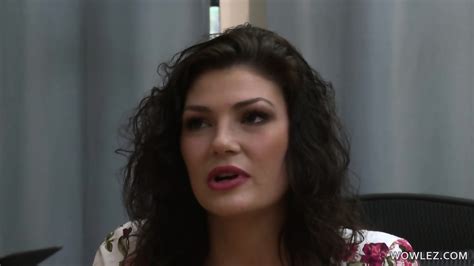 Jessica Rex Spits Out That She Is Lesbian Syren De Mer