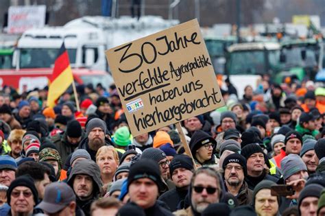 Unanständig Bund Naturschutz in Bayern kommentiert Bauernproteste