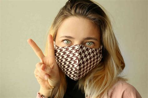 Coronavirus face masks: an environmental disaster that might last