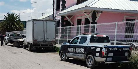 Roban Dos Camionetas Las Saquean Y Las Abandonan En Texmelucan