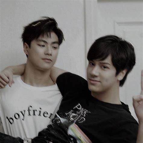 Pin By Muffy On My Puf Cute Gay Couples Gmmtv Actors Cute Gay