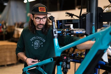yeti   selling bikes direct  consumers singletracks mountain