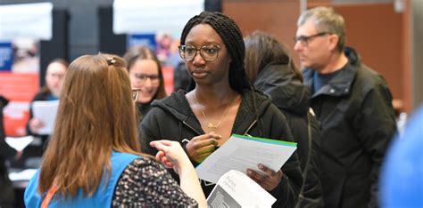 Futurs Tudiants Et Futures Tudiantes Universit Du Qu Bec Rimouski