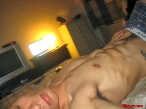 Hot Abs QueerClick