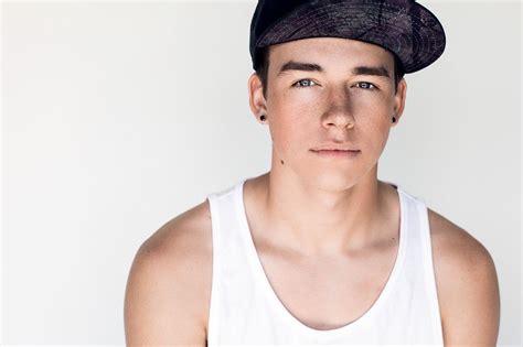 Gay Male Porn Star Robert Banks Zapvvti